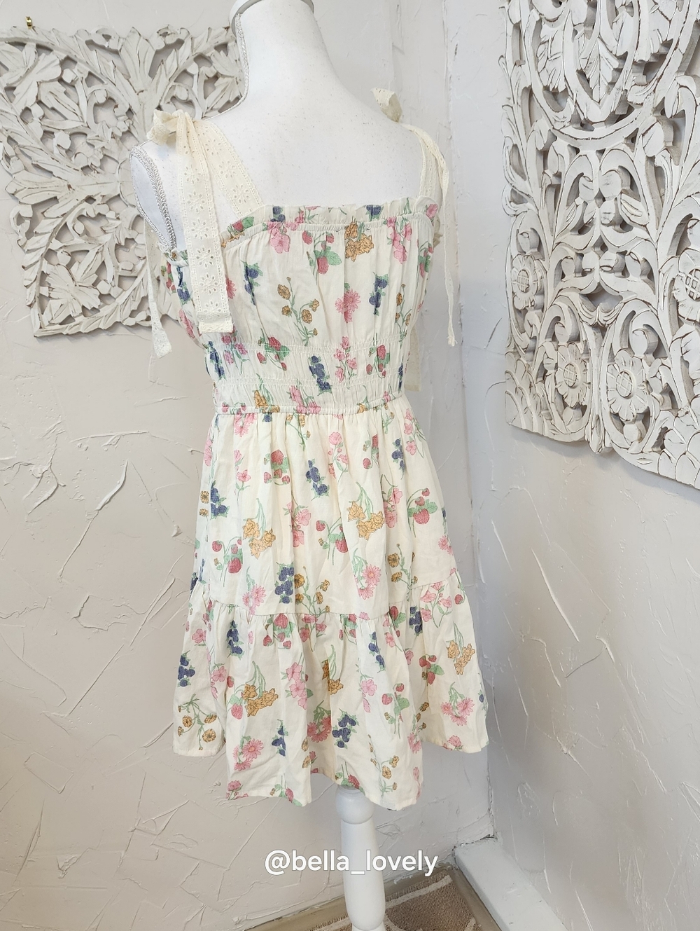 Adorable Spring Lace Strapped Ivory Floral Tie-Shoulder Sundress - Picture 9 of 9